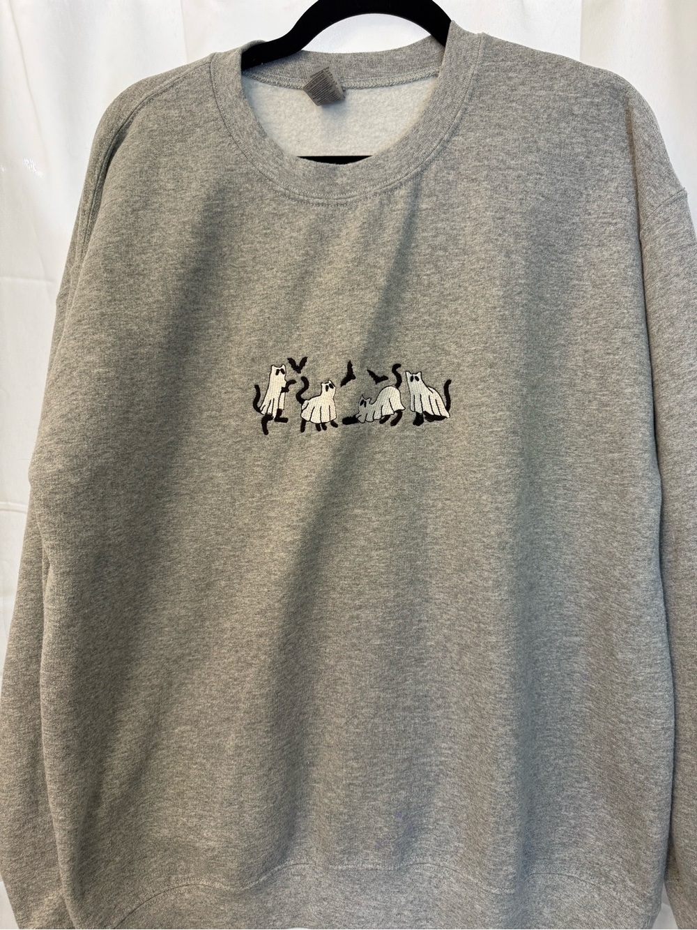 Gildan Grey Sweatshirt with Ghost Cat Embroidery - Picture 3 of 7